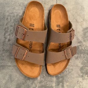 Birkenstock Arizona in Birko-flor Stone